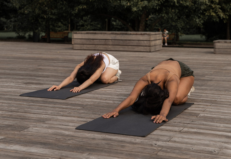 HomeOLD 23 kids yoga2
