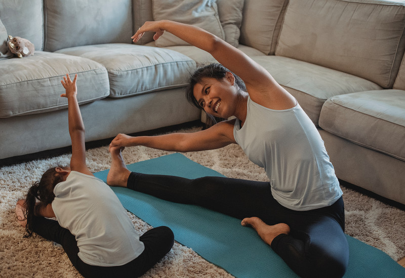 HomeOLD 21 kids yoga3
