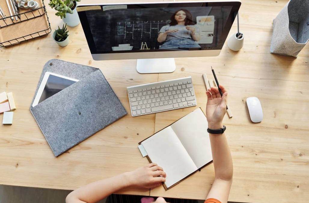 Transition From Traditional Education to Online Learning